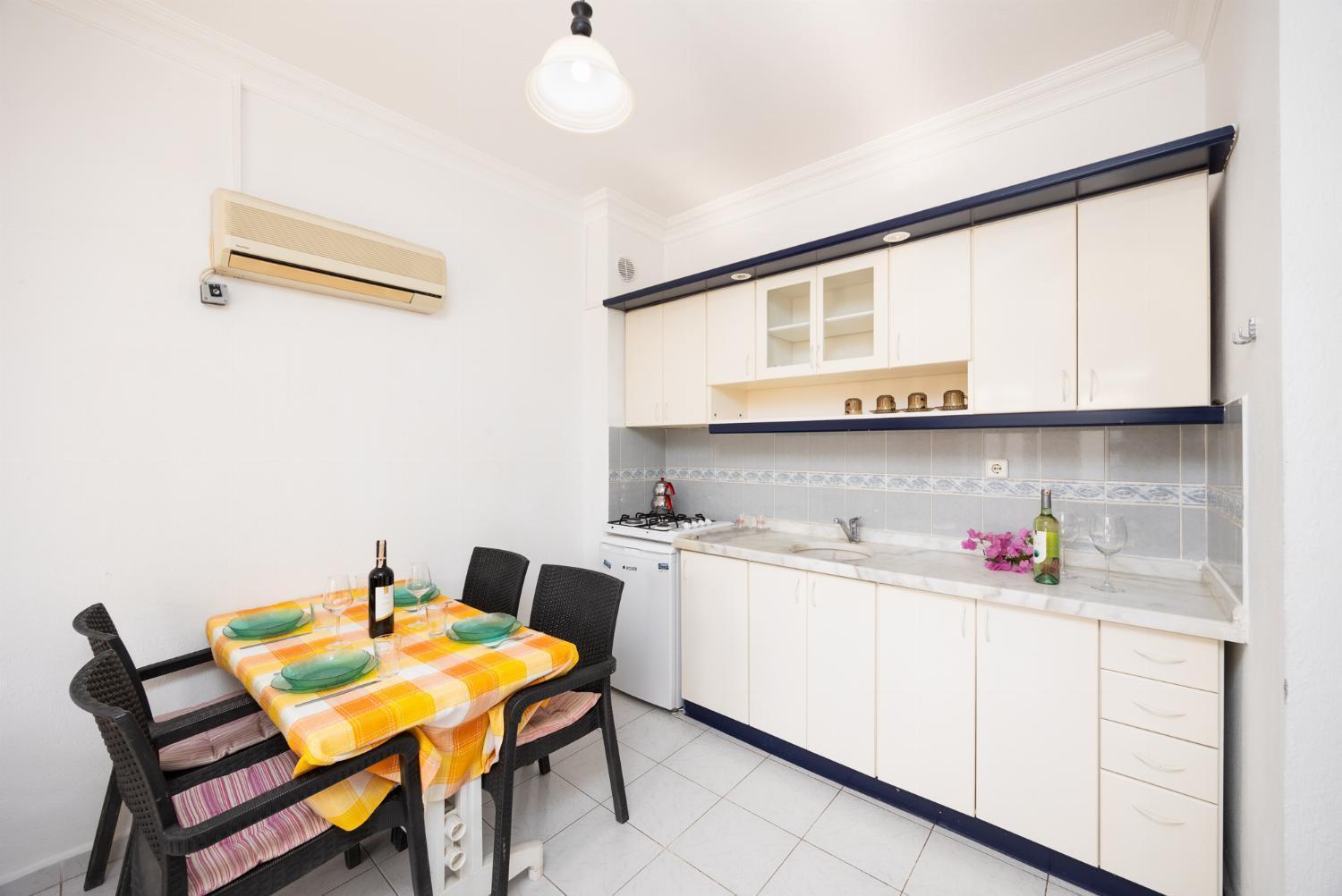דליאן Grand Prestige Hotel מראה חיצוני תמונה
