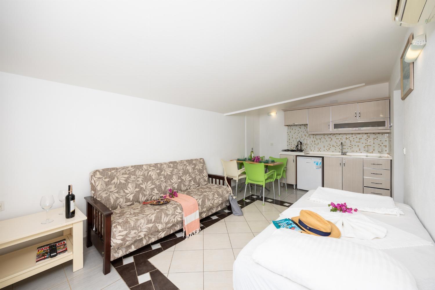 דליאן Grand Prestige Hotel מראה חיצוני תמונה
